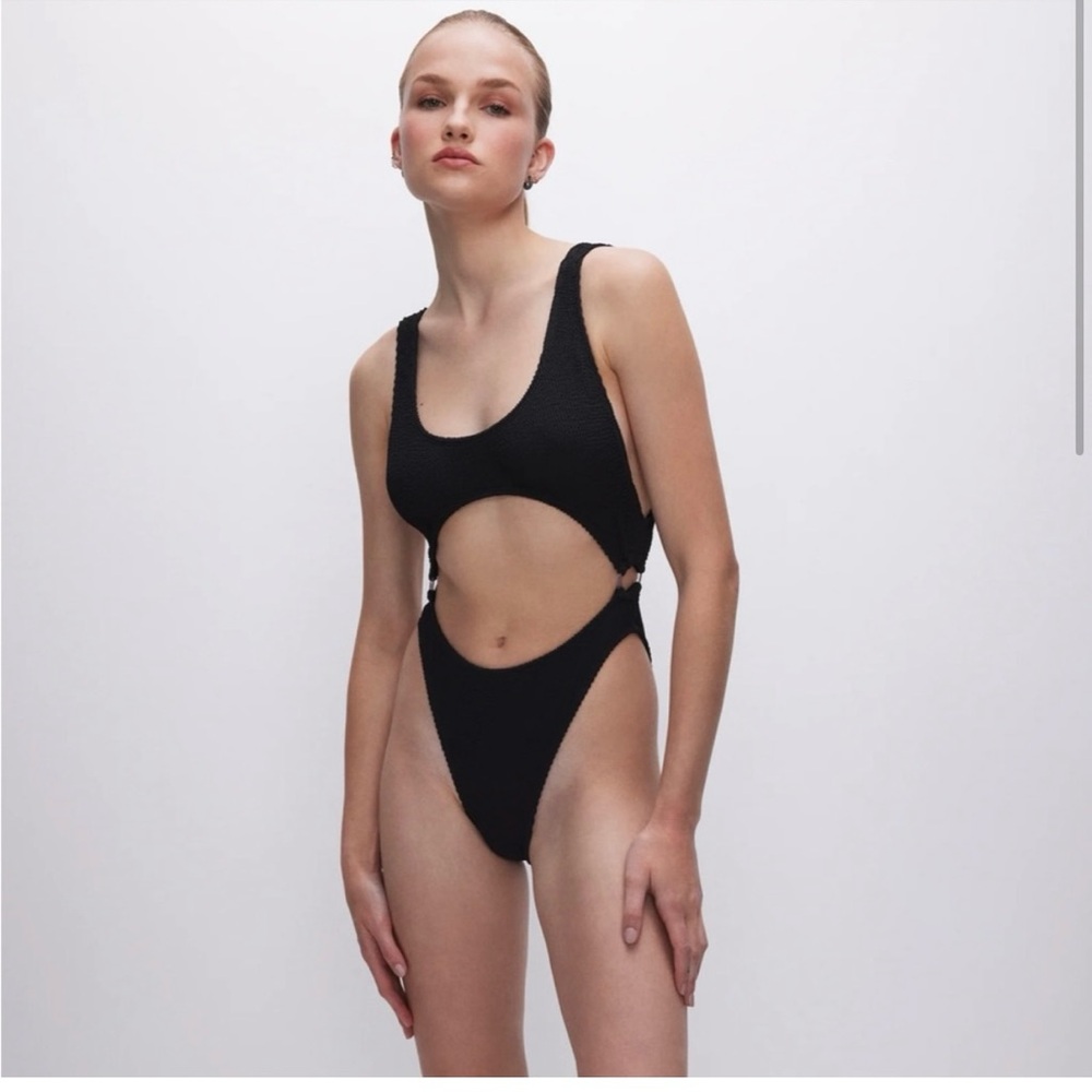 Good American Always Fits Monokini